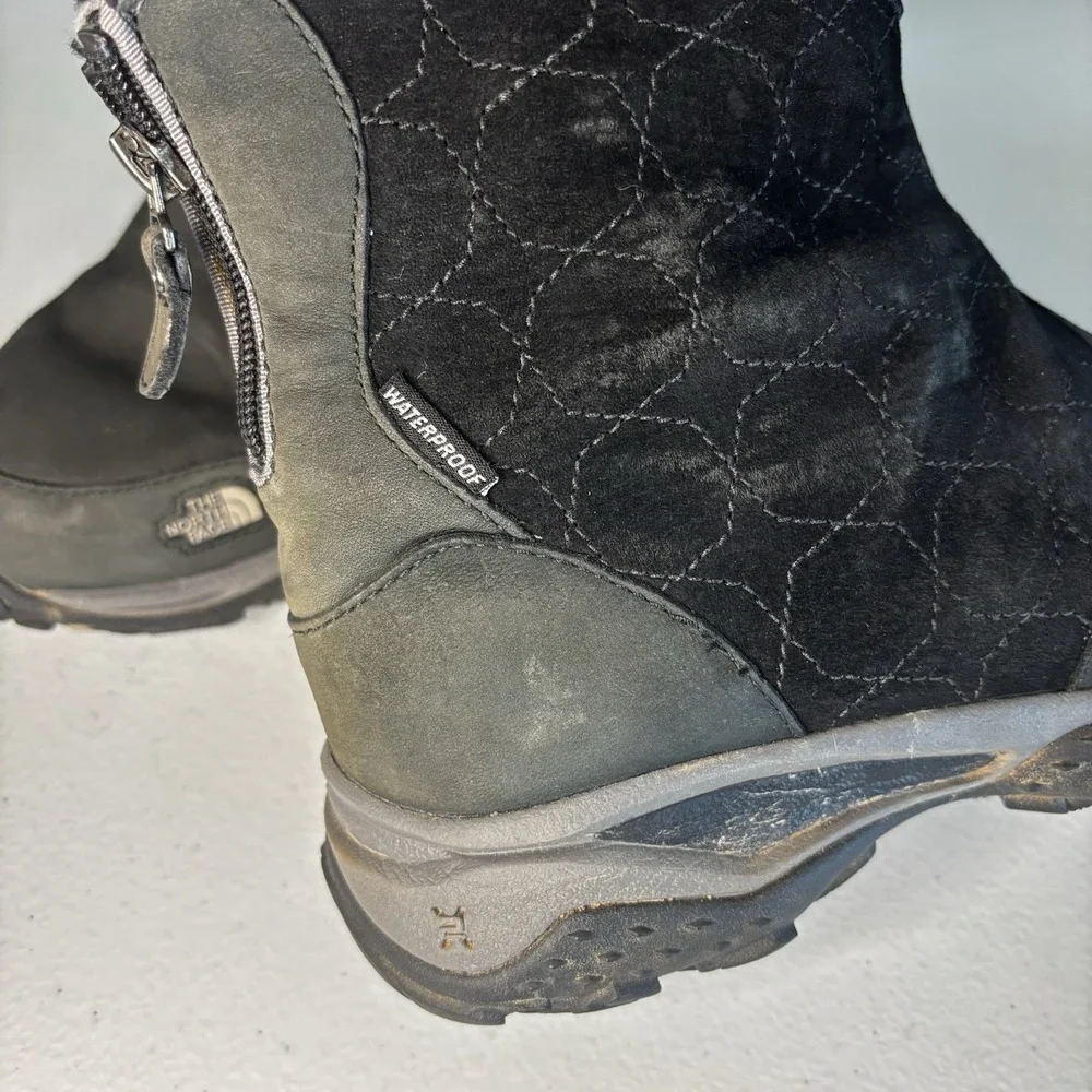 The North Face Snow Boots Womens Size 7 Black Suede Waterproof Primaloft Winter